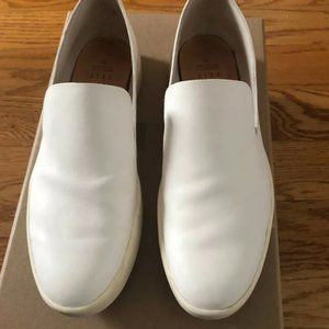 Feit Hand Sewn Slipper Latex W Size 8 / 38 in White